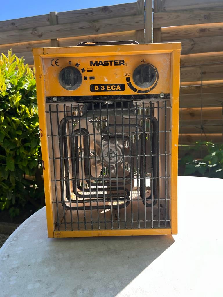 Master B3 ECA Elektrische Kachel 3kW, Doe-het-zelf en Verbouw, Ophalen, 30 tot 80 cm, Gebruikt, Kachel