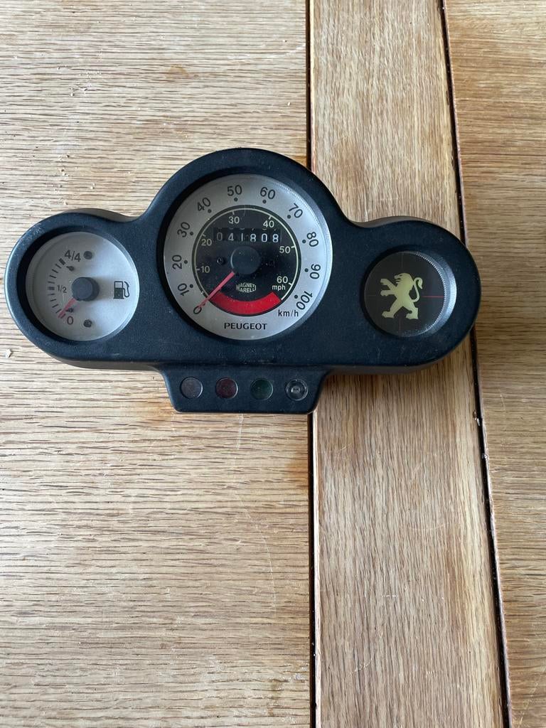 Peugeot Speedfight 2 AC teller 100km - Gebruikt, Fietsen en Brommers, Brommeronderdelen | Scooters, Ophalen, Gebruikt, Overige typen