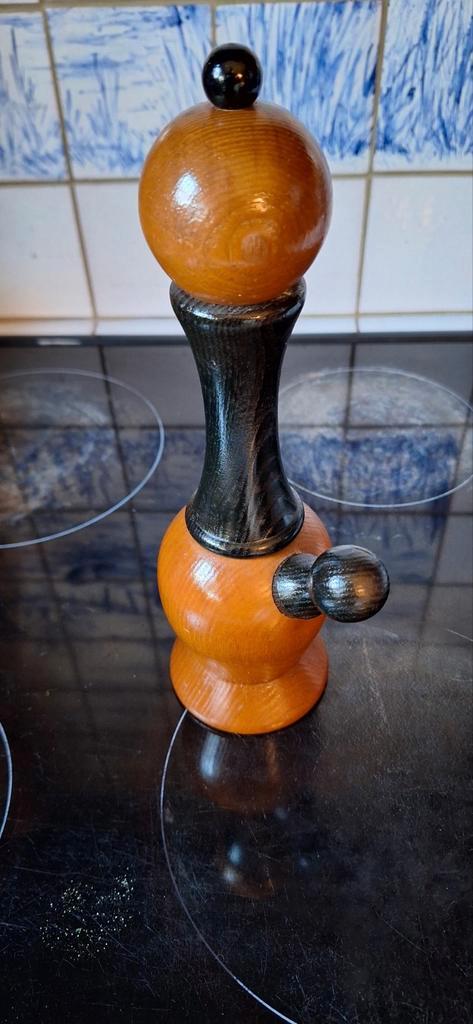 Peugeot pepermolen - Vintage houten design in perfecte staat, Huis en Inrichting, Keuken | Keukenbenodigdheden, Zo goed als nieuw