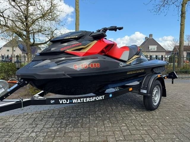 Seadoo RXP (300 pk) bwj 2020 NIEUWE jetloader RXT GTX GTR, Watersport en Boten, Jetski's en Waterscooters, Ophalen of Verzenden