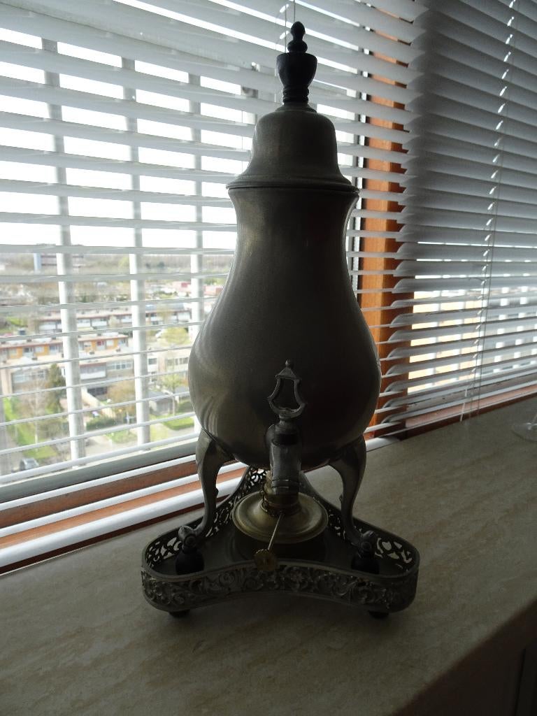 kraantjeskan tin, Ophalen