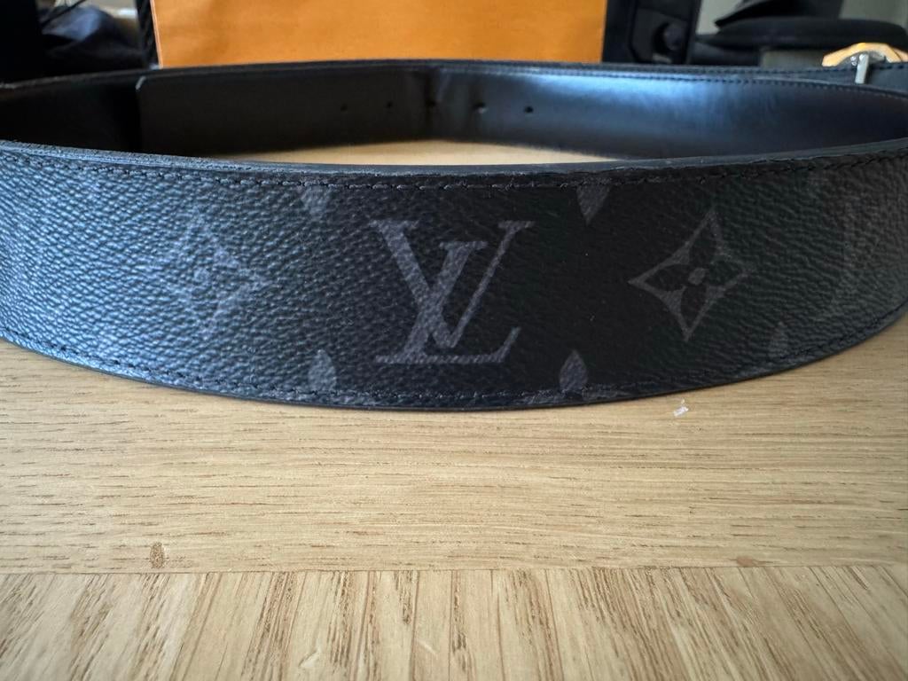 Louis Vuitton reversible riem 40mm – maat 105 – met bon, Kleding | Dames, Riemen en Ceinturen, 3 tot 5 cm, 90 tot 100 cm, Heupriem