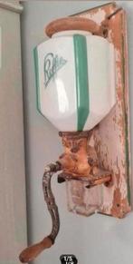 Porseleinen koffiemolen Pede, Ophalen