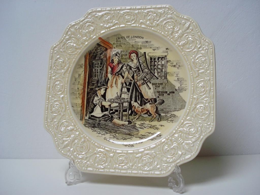 Cries of London Old Chairs to mend Crown Devon dinerbord, Ophalen of Verzenden