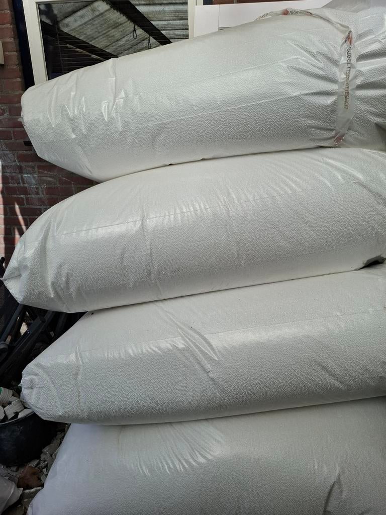 4 zakken EPS isolatie korrels, Ophalen of Verzenden