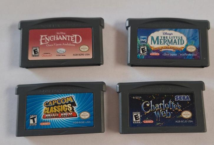 4 Game Boy games: Capcom Classics, Charlotte's Web,, Spelcomputers en Games, Games | Nintendo Game Boy, Gebruikt, 1 speler, Vanaf 3 jaar
