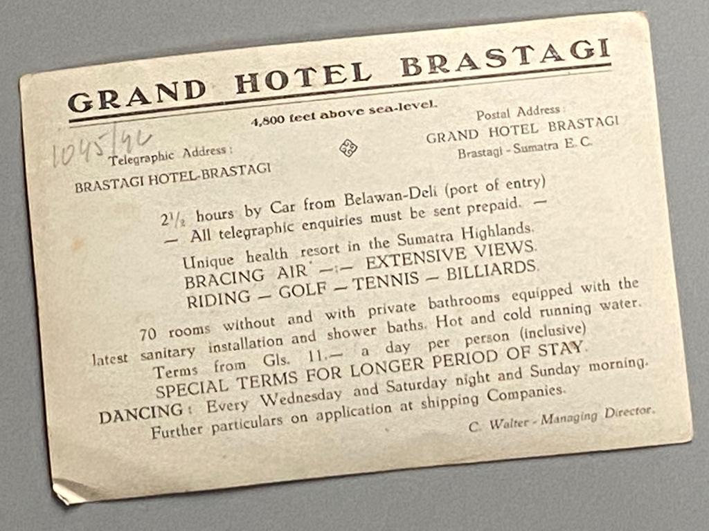 Oude foto van Grand Hotel Brastagi uit Nederlands Indië , Gebruikt, Foto, Ophalen of Verzenden, Gebouw