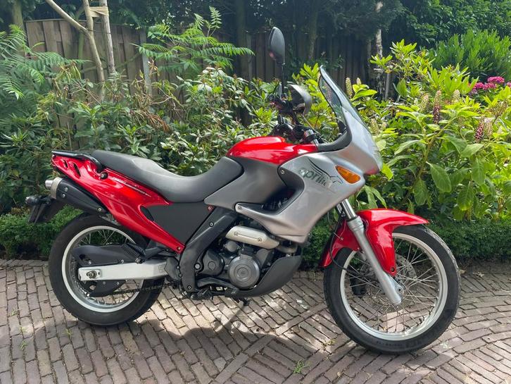 Aprilia Pegaso 650 IE 2001 In schitterende staat! 35.000 km, Motoren, Motoren | Aprilia, Particulier, Toermotor, meer dan 35 kW