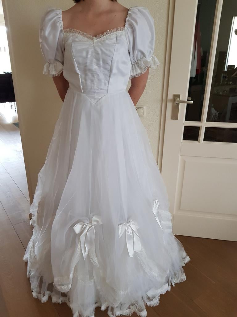 Witte trouwjurk met strikken, Ophalen of Verzenden, Zo goed als nieuw, Wit, Trouwjurk