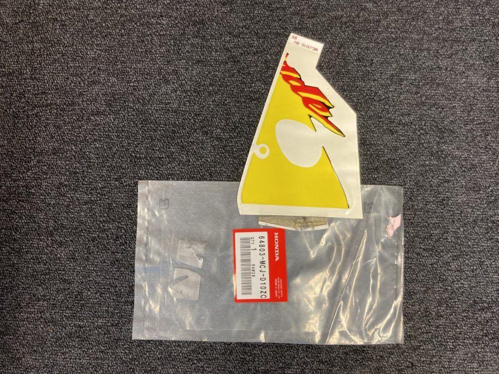 Fireblade cbr954RR bj 2003 sticker zijpaneel rechts nieuw, Motoren, -, -, Nieuw, Ophalen of Verzenden