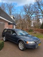 Volvo XC70 2.4 D5 AWD Geartronic 2006 Blauw, Auto's, Volvo, Automaat, 1694 kg, 1800 kg, 197 €/maand