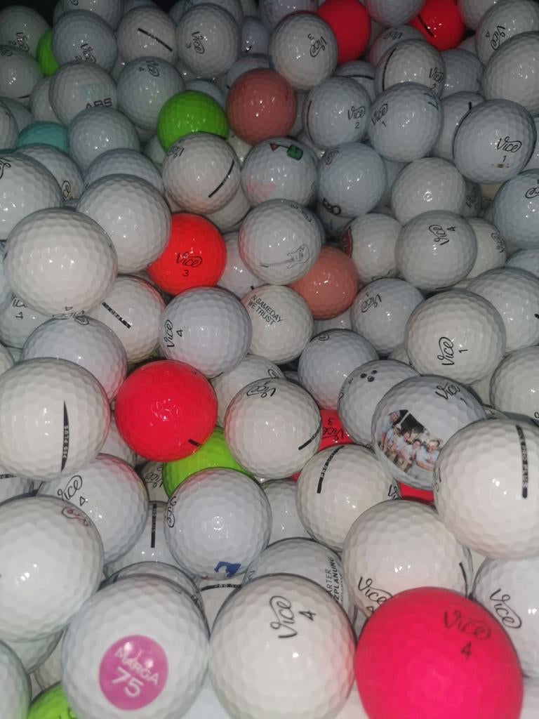 Vice pro golfballen 50 stuks AAAA kwaliteit, Sport en Fitness, Golf, Ophalen of Verzenden, Zo goed als nieuw, Bal(len)