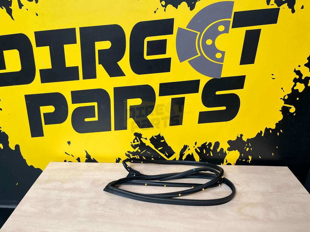 Nissan Qashqai (2/14-4/21) Voorportierrubber Rechts Originee, -, Verzenden, -, Nieuw