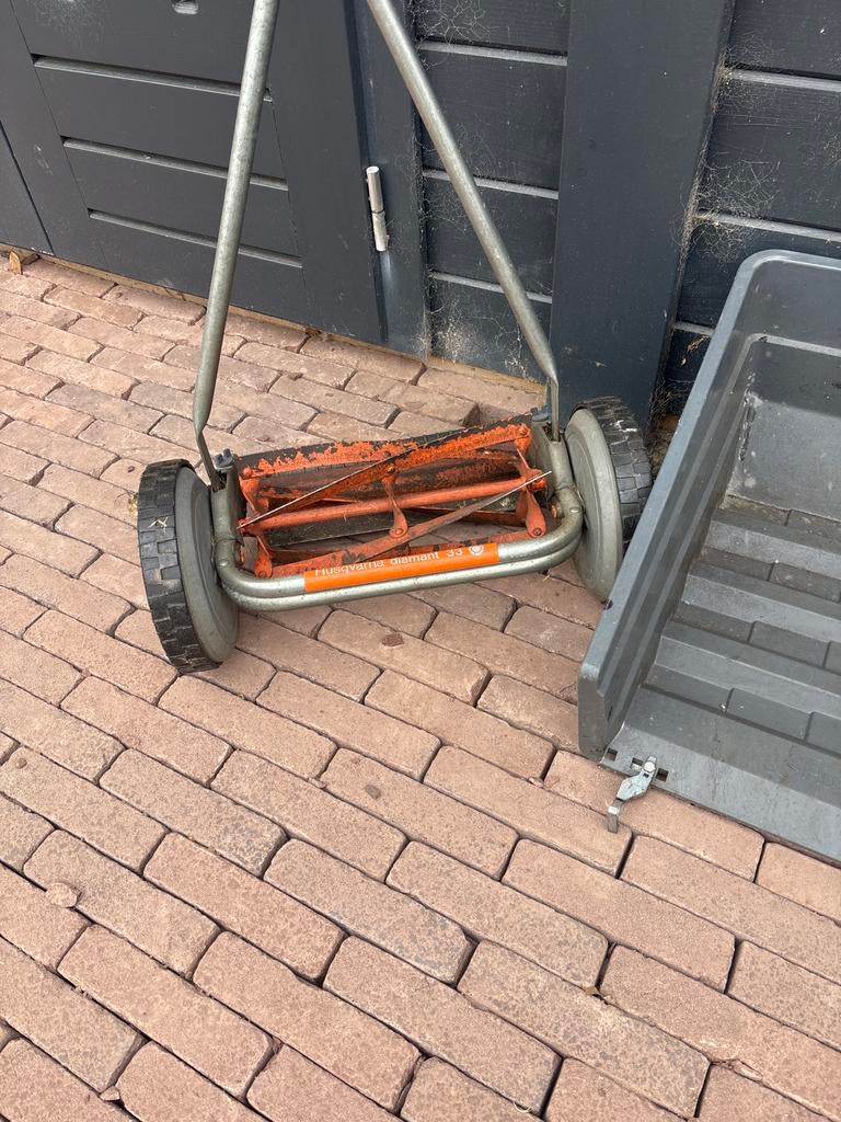 Husqvarna Diamant 33 handgrasmaaier - Gebruikt, Tuin en Terras, Ophalen, Gebruikt, Handgrasmaaier, Opvangbak