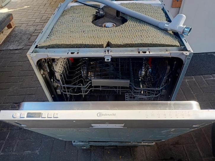 Bauknecht Vaatwasser - Inbouwmodel, Witgoed en Apparatuur, Vaatwasmachines, Gebruikt, Inbouw, 85 tot 90 cm, 60 cm of meer, 10 tot 14 liter