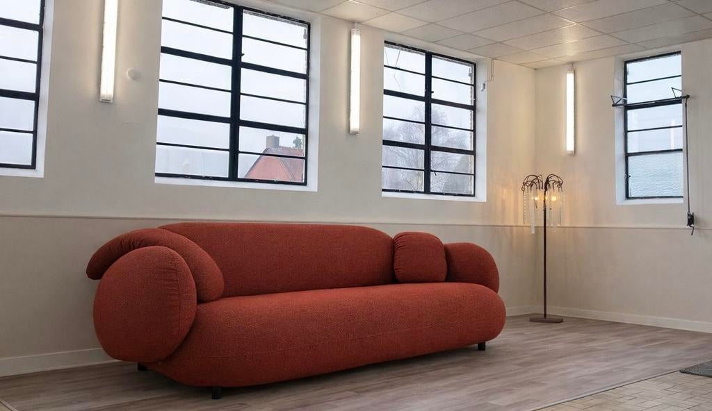 Leolux Pulla 3 zits bank NIEUW, Huis en Inrichting, Banken | Bankstellen, Nieuw, Stof, Ophalen