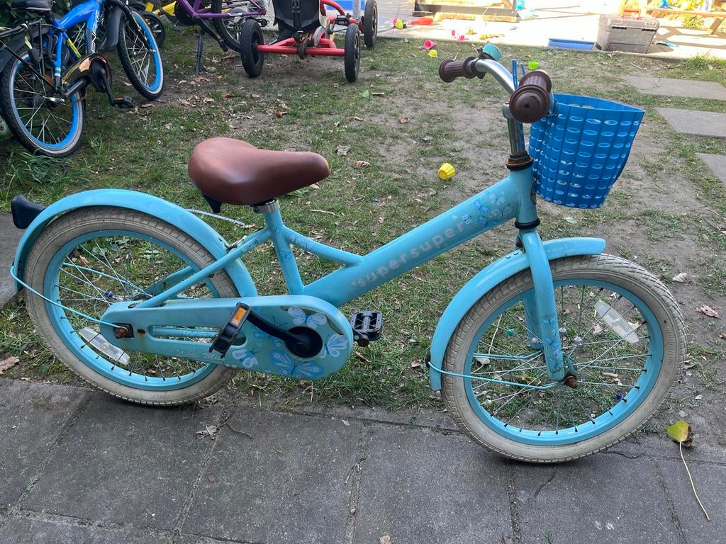 SuperSuper kinderfiets 18 inch - Blauw, Ophalen, Gebruikt, Terugtraprem, 16 tot 20 inch
