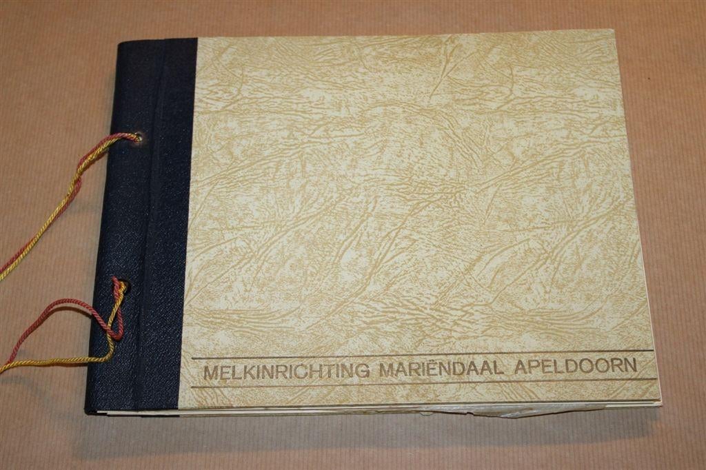 Gedenkboek - Melkinrichting Mariëndaal Apeldoorn - 1950, Ophalen of Verzenden, Zo goed als nieuw
