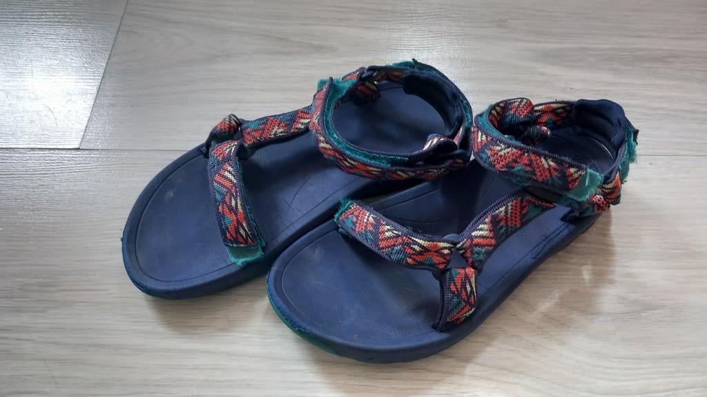 Teva's (zie omschrijving), Kinderen en Baby's, Kinderkleding | Schoenen en Sokken, Ophalen, Gebruikt, Jongen of Meisje, Overige typen