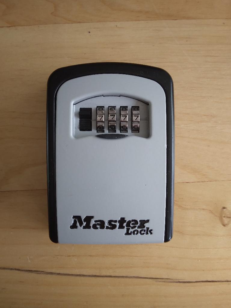 sleutelkast sleutelkluis, Ophalen, Zo goed als nieuw