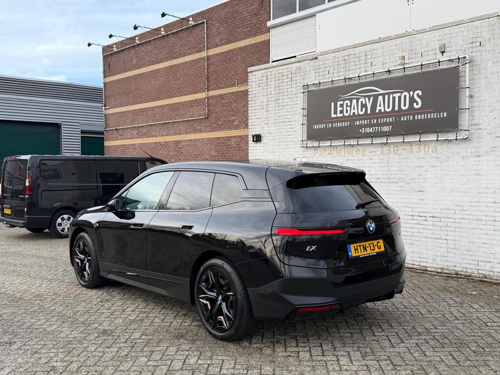BMW IX xDrive50 High Executive 112 kWh -ZEER LAGE KM - PANO, Auto's, BMW, Automaat, 629 km, Gebruikt, 523 pk