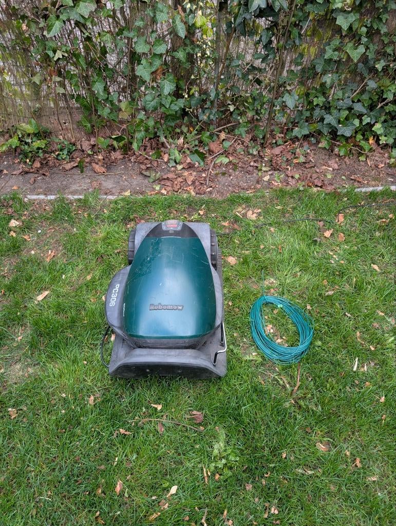 Robomow RC306 robotmaaier met perimeterdraad, Tuin en Terras, Robotmaaiers, Ophalen of Verzenden