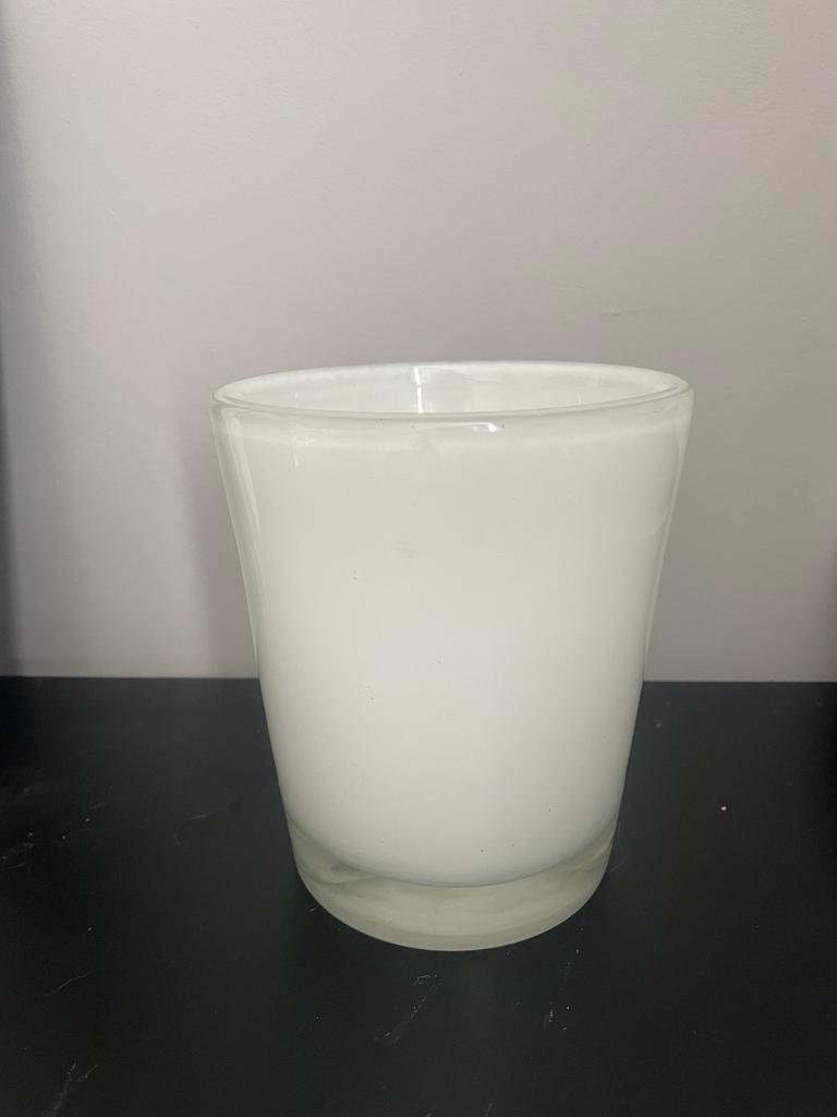 Dutz vaasje - Wit glas - 17 cm hoog, Wit, Ophalen of Verzenden, Minder dan 50 cm, Glas