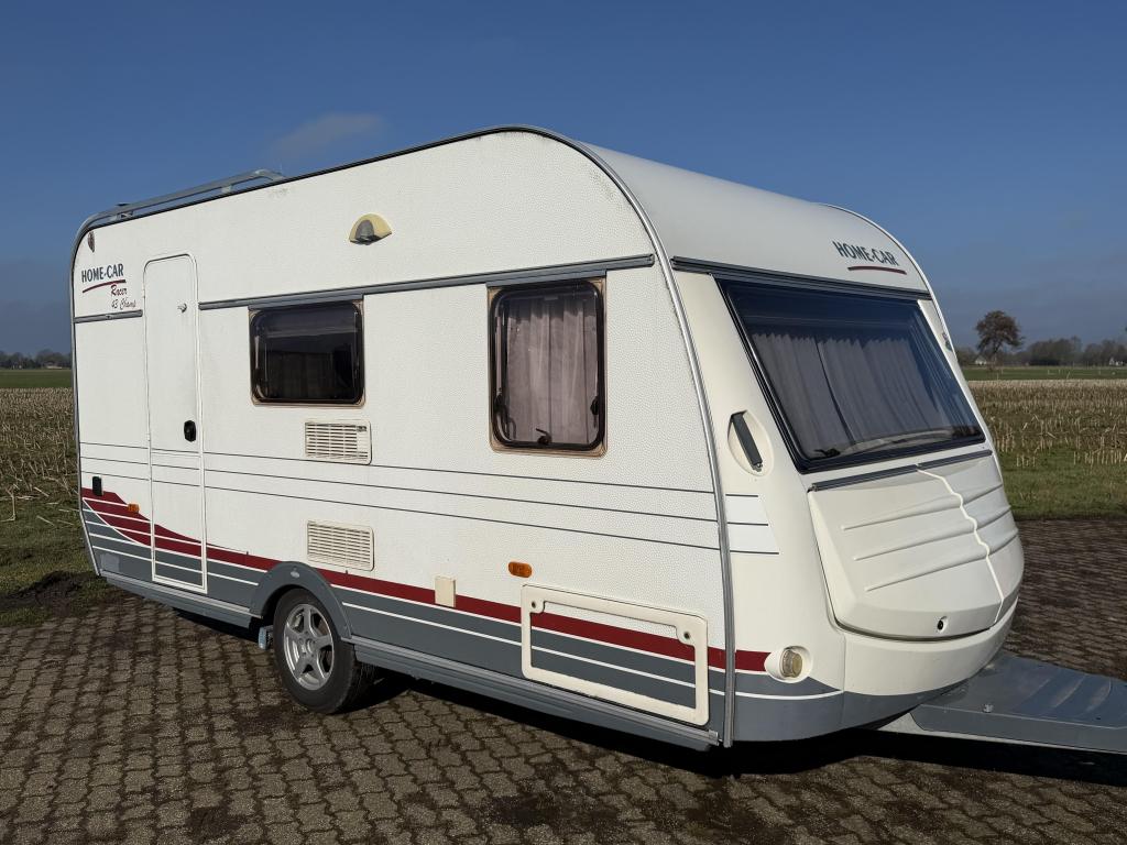 Home-Car Racer Champ 43 met mover en voortent, Caravans en Kamperen, Caravans, Home-car, Bedrijf, 750 - 1000 kg, Schokbreker