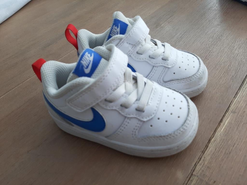 Nike kinderschoenen maat 21 (11 cm), Gebruikt, Jongen of Meisje, Schoenen, Ophalen of Verzenden