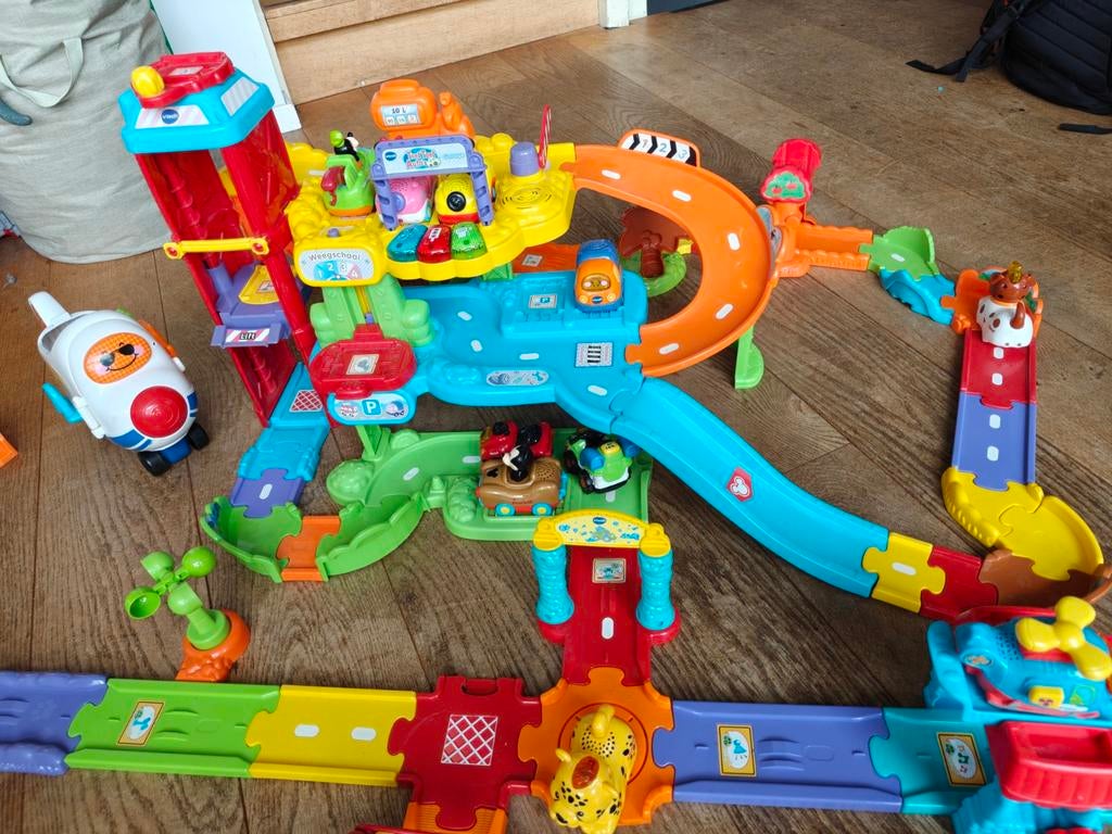 VTech Toet Toet Auto's Treinbaan, Garage & Zoef Zoef Dieren, Ophalen, Gebruikt