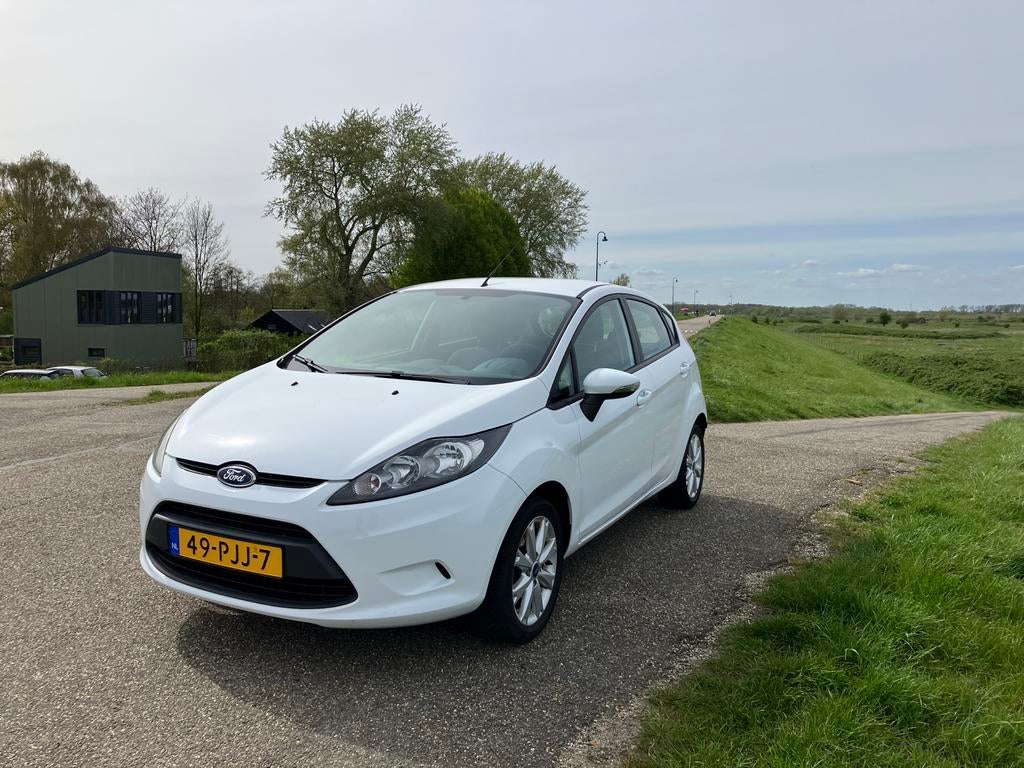 Ford Fiesta 1.25 | Airco | 118.510 km | APK tot feb 2027, Voorwielaandrijving, 40 €/maand, 1242 cc, 4 cilinders
