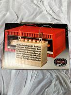 Acculader voor 12V accu - merk FERM - nieuwstaat, Ophalen of Verzenden, Nieuw