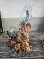 Unieke glazen vazen op drijfhout - Handgemaakt, Huis en Inrichting, Overige kleuren, 50 tot 75 cm, Ophalen of Verzenden, Glas