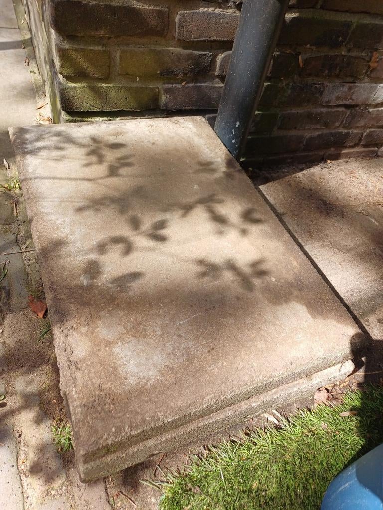 Bestrating 4 grote tegels voor kliko otto, Ophalen, Gebruikt, Beton