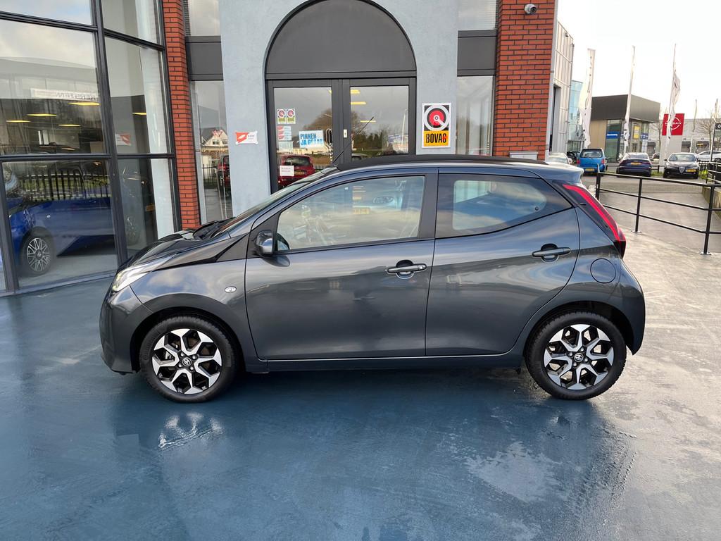 Toyota Aygo 1.0 VVT-i x-clusiv LMV CLIMA AUTOMAAT, LED verlichting, Gebruikt, Euro 6, 4 stoelen