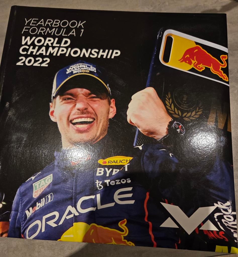 Max Verstappen! Jaarboek Formule 1 Seizoen 2022., Ophalen of Verzenden, Zo goed als nieuw, Formule 1