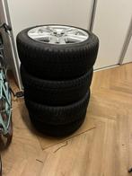 4 originele Volvo velgen 17 inch met winterbanden (235/45/R1, Auto-onderdelen, Banden en Velgen, Ophalen, Gebruikt, Banden en Velgen