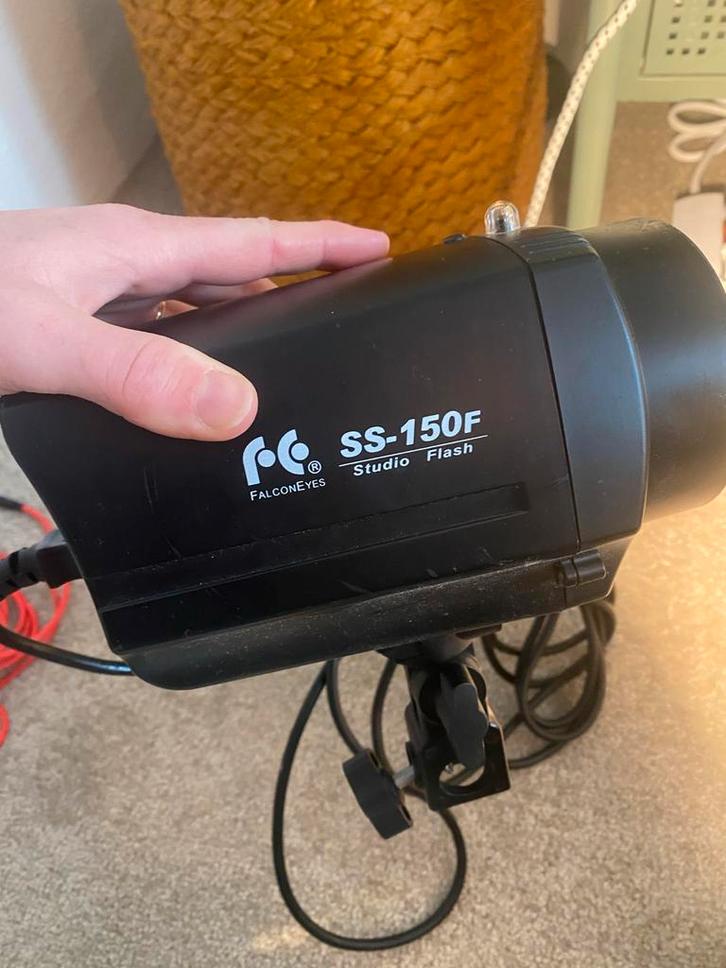 Falcon Eyes SS-150F Studio Flitsset met Softbox, Audio, Tv en Foto, Fotografie | Fotostudio en Toebehoren, Gebruikt, Lamp of Flitsset