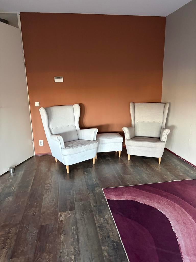 2 Strandmon stoelen met poef en hoezen in diverse kleuren., Huis en Inrichting, Ophalen, Gebruikt, Twee, Overige kleuren