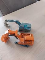 2 oude kraantjes, de Atlas en Fuchs, Verzamelen, Transformers, G1, Ophalen of Verzenden, Gebruikt
