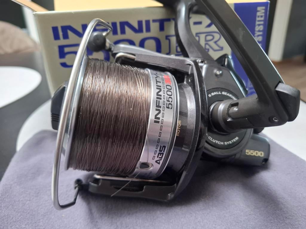 Daiwa infinity 5500 br, Watersport en Boten, Hengelsport | Karpervissen, Ophalen, Zo goed als nieuw, Molen
