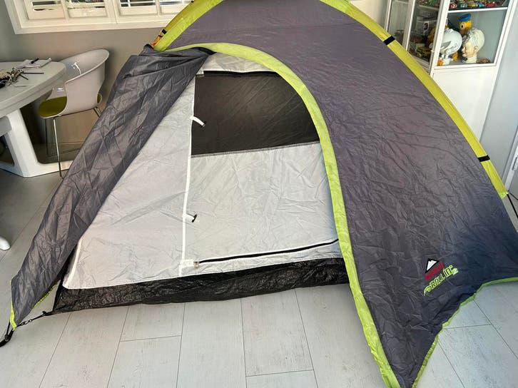 Tent Mc Kinley 2 pers vast €20, Ophalen, Tot en met 2