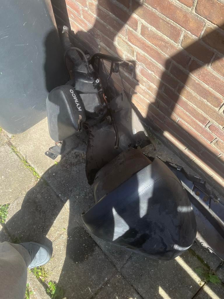 Partij Kymco, Piaggio, Vespa onderdelen - Alles of los, Fietsen en Brommers, Ophalen of Verzenden, Gebruikt, Overige typen, Kymco