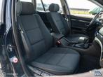 BMW 5-serie E39 Touring 520i l 74.000 km l zeer mooi!, Auto's, BMW, Gebruikt, Zwart, Blauw, 10 km/l
