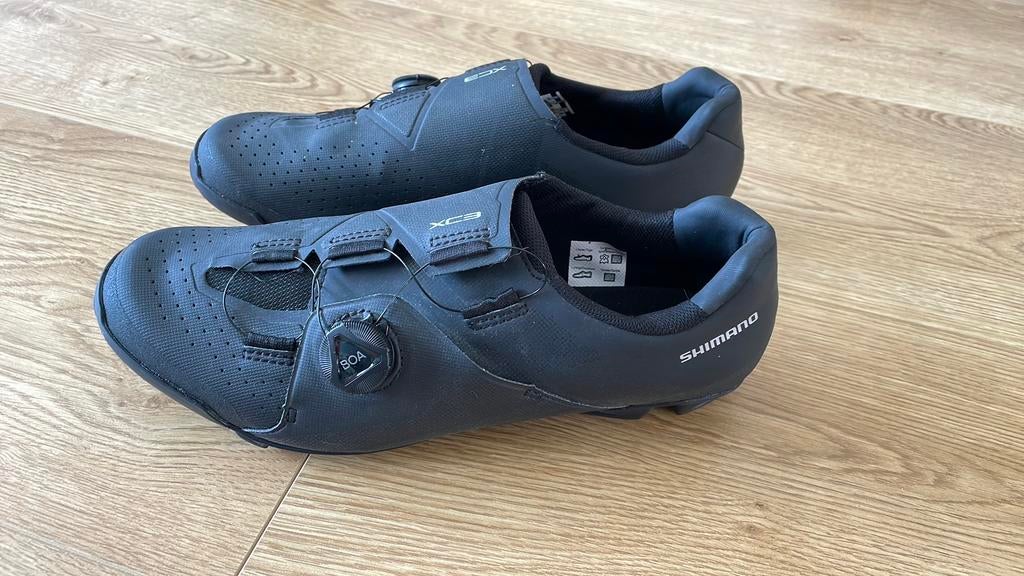 Shimano MTB schoenen XC3 nieuw maat 44, Fietsen en Brommers, Minder dan 45 cm, Ophalen of Verzenden, Zo goed als nieuw, Overige merken