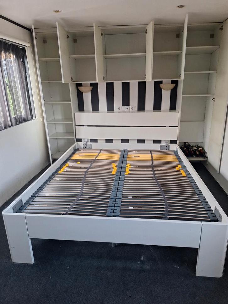 Zeer net bed met ombouw kastten, Huis en Inrichting, Slaapkamer | Bedden, Zo goed als nieuw, Tweepersoons, 160 cm, Hout, Ophalen of Verzenden