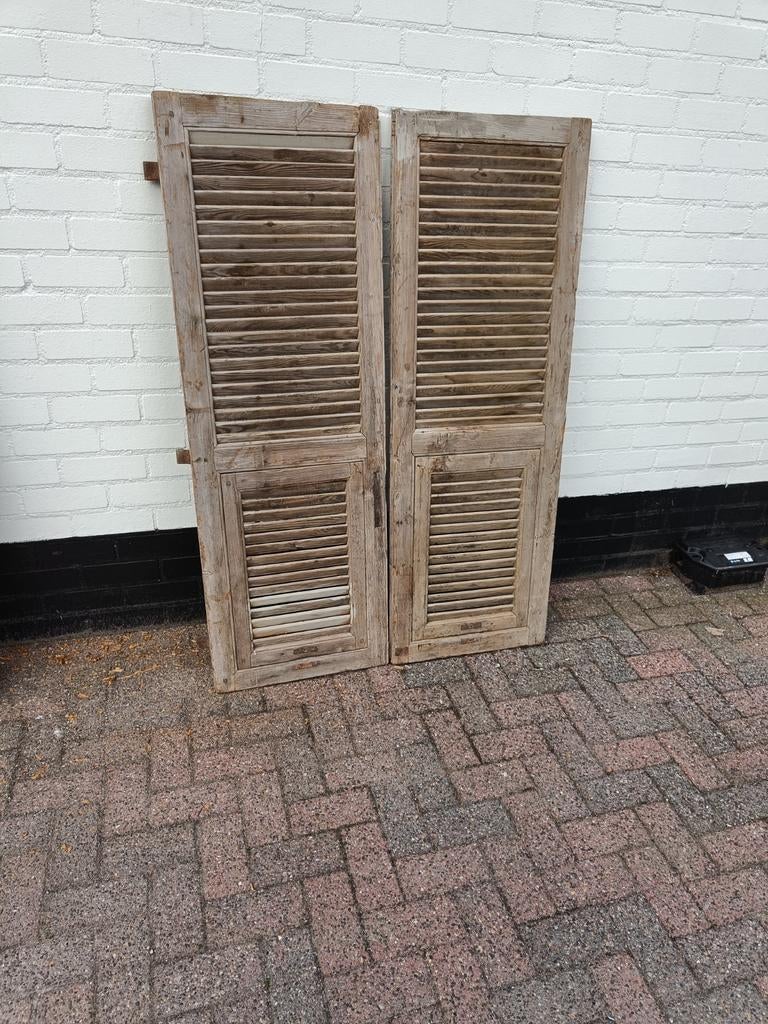 Louvre luiken, Ophalen