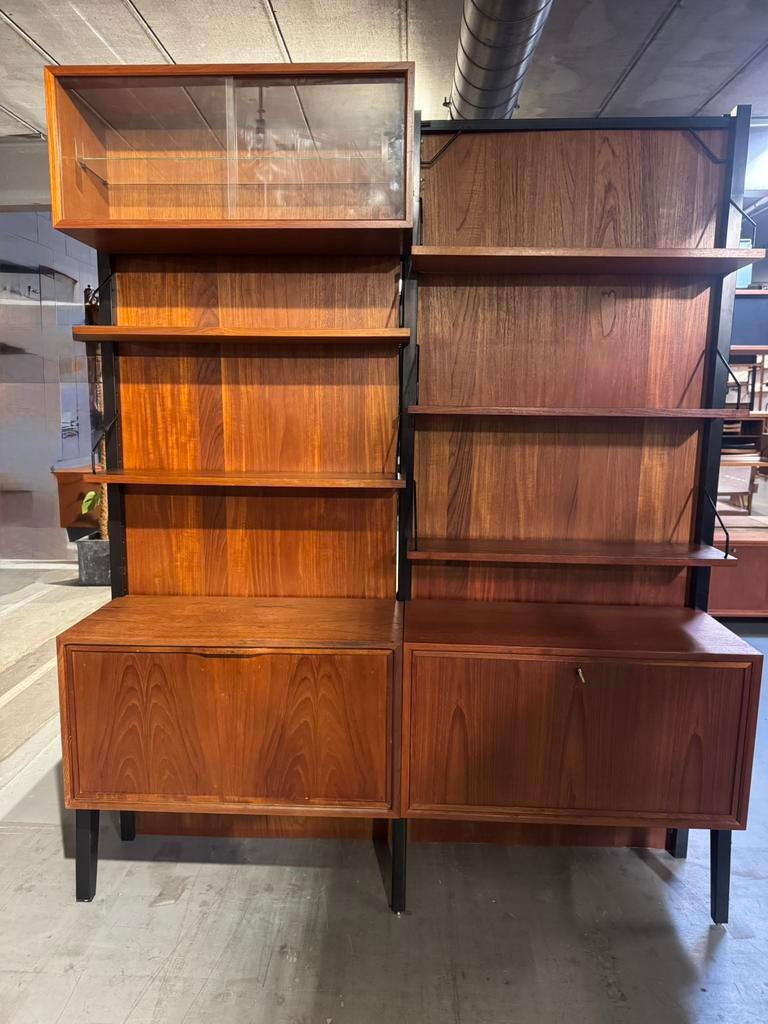 Poul Cadovius by Royal System vintage modulair wandsysteem, Huis en Inrichting, Kasten | Wandmeubels, Gebruikt, 200 cm of meer