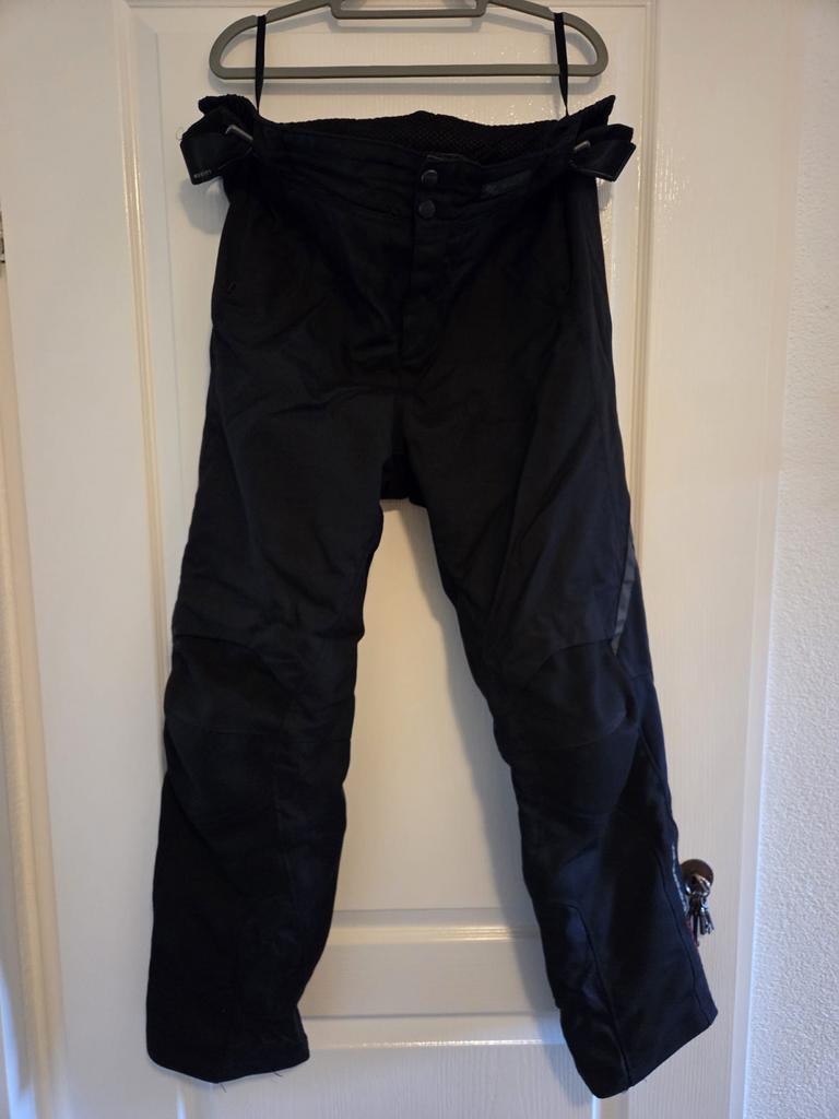 Waterdichte dames motorbroek Revit, maat 44, Motoren, Kleding | Motorkleding, Ophalen, Tweedehands, Dames, Broek | textiel