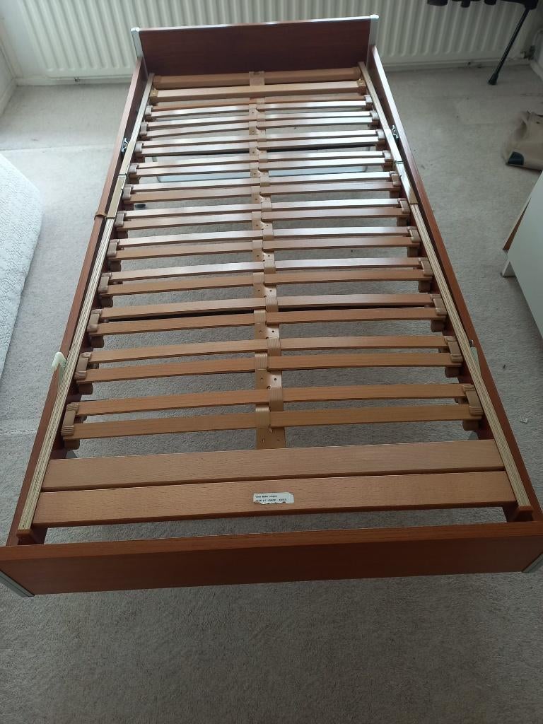 Mooi 1 persoonsbed, Huis en Inrichting, Ophalen, Verstelbaar, 90 cm, Eenpersoons